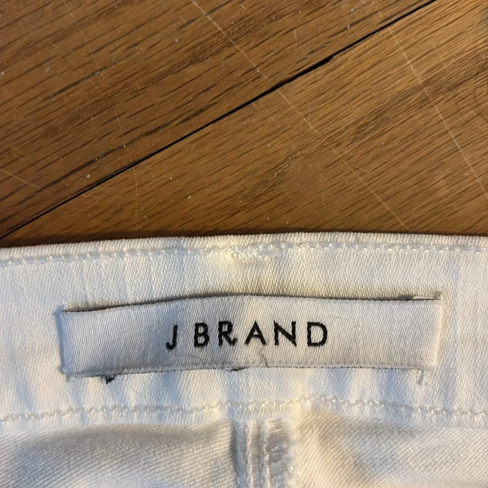 J BRAND capri white pants - Picture 2 of 5